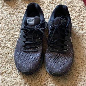 Good Condition Nike Zoom Structure 20